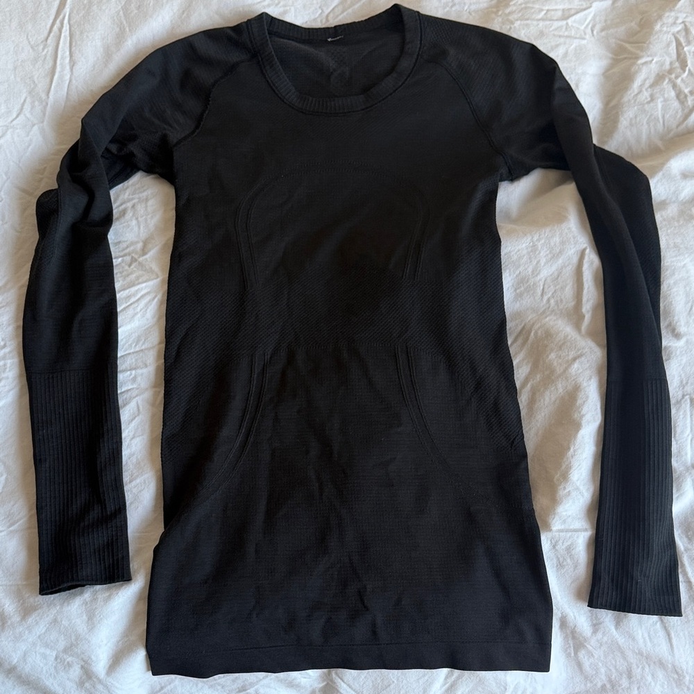 Lululemon Run Swiftly Black Seamless Long Sleeve Top